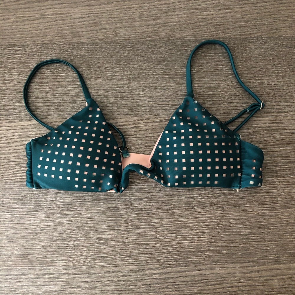 Laser Cutout bikini top